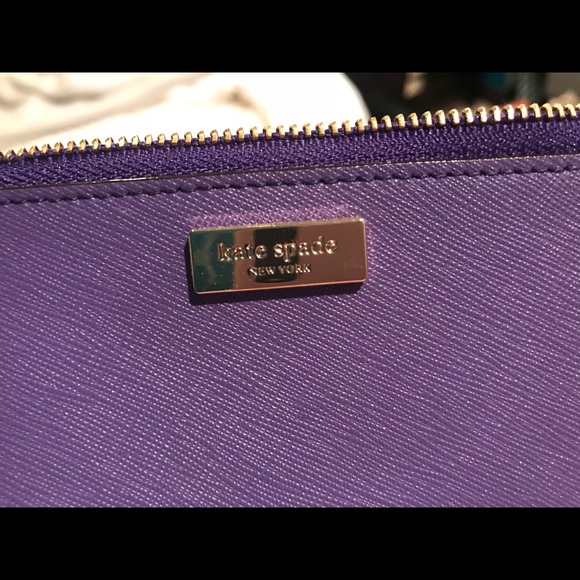 Kate Spade clutch - Picture 2 of 2